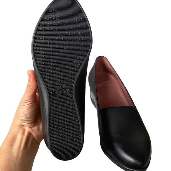 New Dansko Black Leather Pointed Toe Wedged Slip On Shoes Women Size 38 US 7 7.5 - Picture 7 of 9